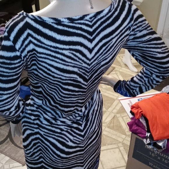 Michael Kors zebra 🦓 pattern dress - Picture 7 of 12